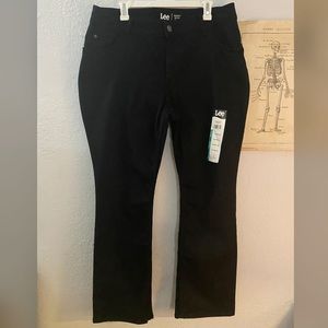 Lee regular fit, medium style, black boot cut jeans, size 18W